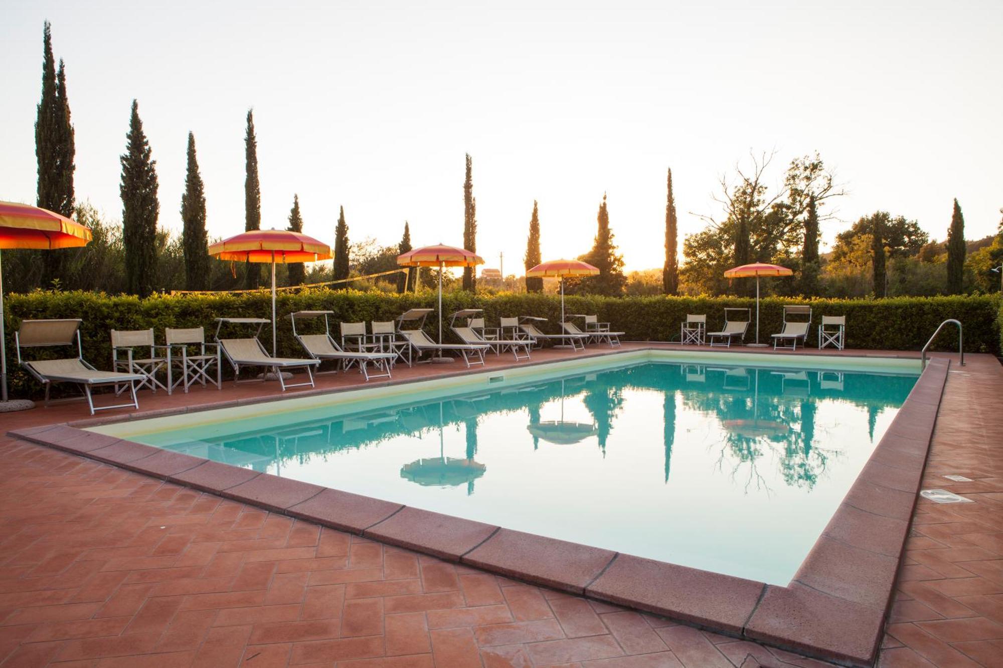 Casa Vacanze "Casale Al Pino" Riparbella Exterior foto