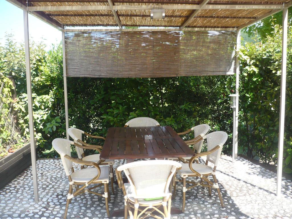 Casa Vacanze "Casale Al Pino" Riparbella Exterior foto