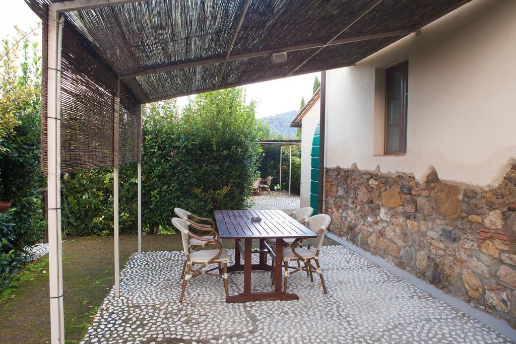 Casa Vacanze "Casale Al Pino" Riparbella Exterior foto