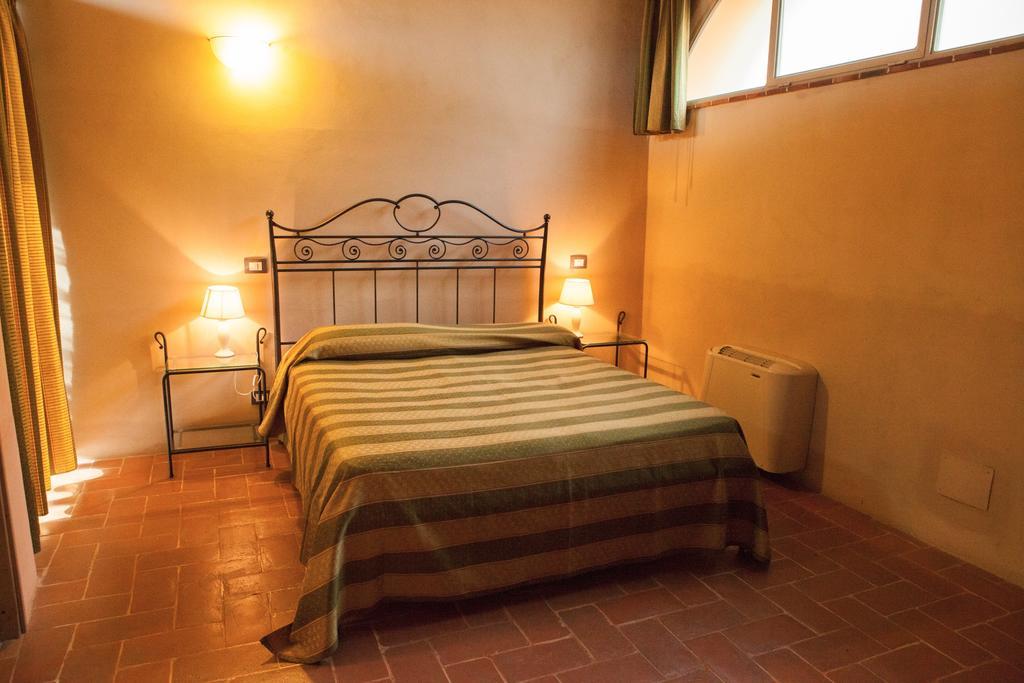 Casa Vacanze "Casale Al Pino" Riparbella Exterior foto