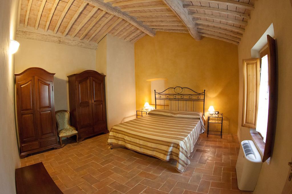 Casa Vacanze "Casale Al Pino" Riparbella Zimmer foto