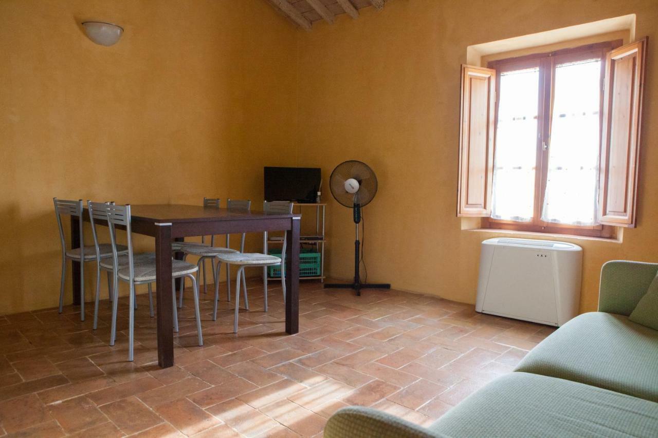 Casa Vacanze "Casale Al Pino" Riparbella Exterior foto