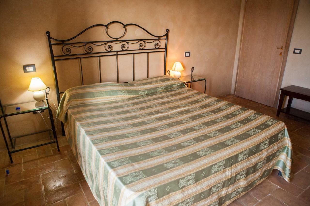 Casa Vacanze "Casale Al Pino" Riparbella Exterior foto